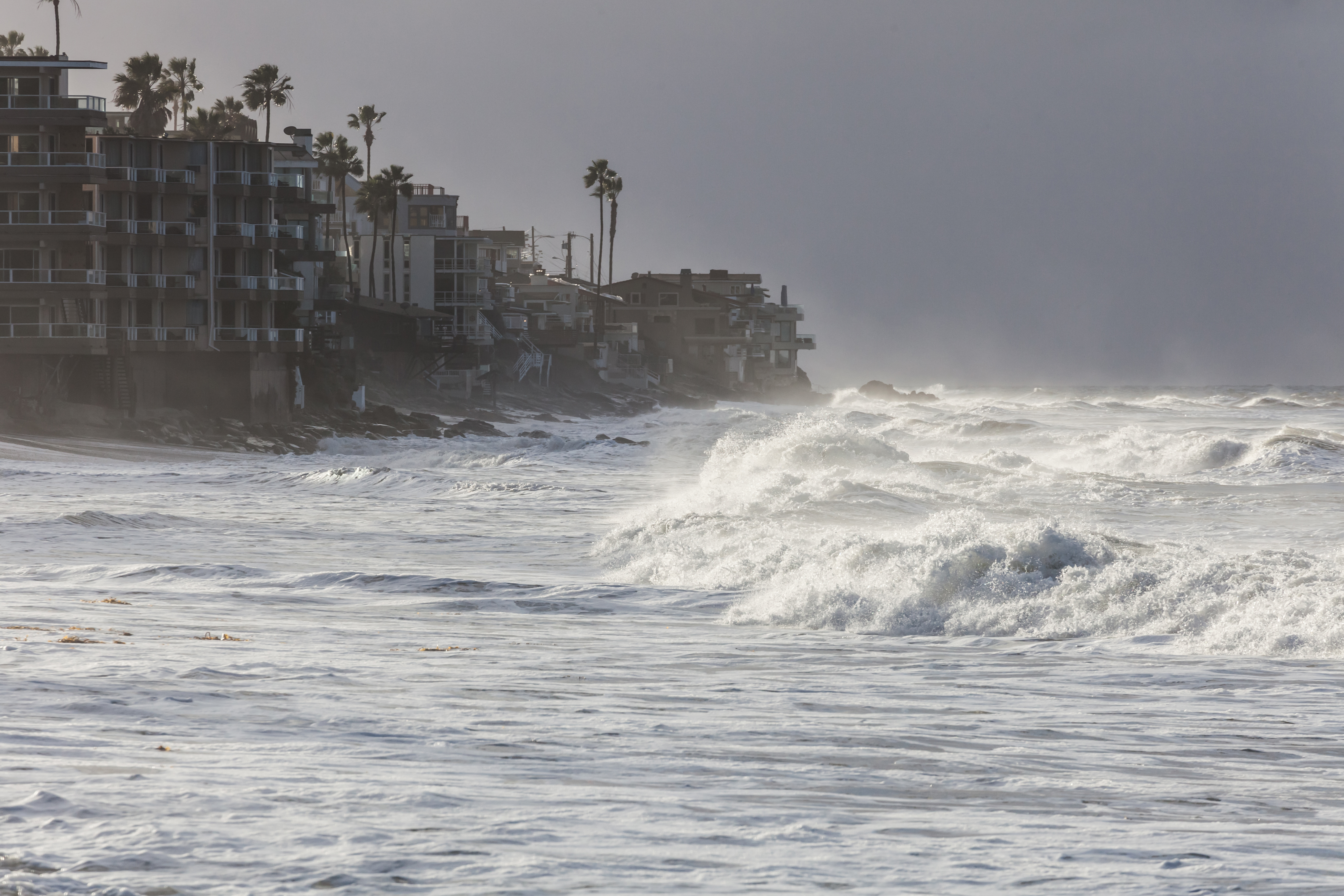 Нагонная волна. Штормовой нагон воды это. Rising Sea Levels. Нагонные наводнения (Нагоны). Ветровые Нагоны воды.