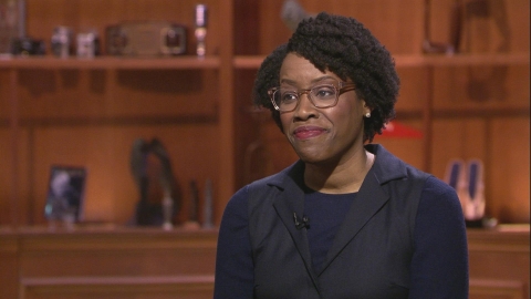 Image of Lauren-Underwood-2.jpeg